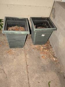 lot 879 image: 2 Green Tapered Planter Pots with Soil Fill
