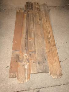 lot 891 image: Reclaimed Wood Boards Lot Mixed Lengths Widths