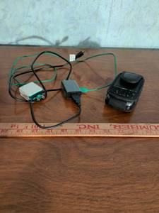 lot 897 image: ZTE Flip Phone with Charger and Carrying Case