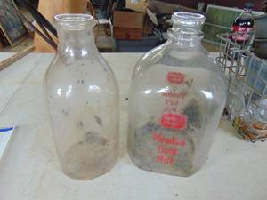 lot 3312 image: Meadow Gold Milk bottle