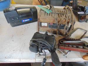lot 3321 image: Battery charger, socket set and more