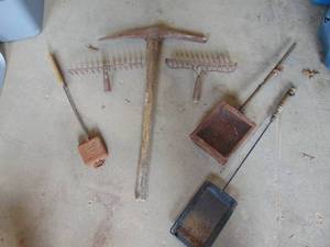 lot 3342 image: Rakes, pic and more