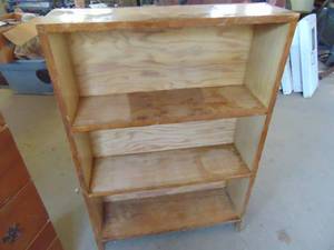 lot 3370 image: Solid wood shelf