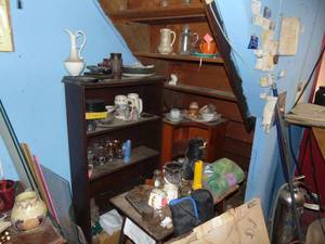 lot 3386 image: Contents of Corner of Room - Glassware - Pool Cues and More
