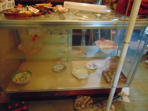 lot 3391 image: Contents of Display Case - Pink Glass