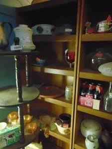 lot 3404 image: Contents of Shelving Unit - Light Globes