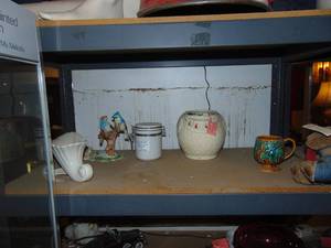 lot 3422 image: Contents of Shelf - Pottery