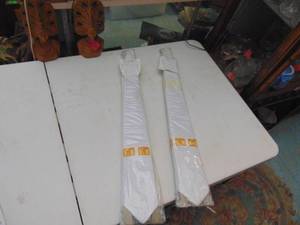lot 3431 image: 2 Packages of As seen on TV White Ties