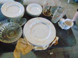 lot 3472 image: Glassware with nice China set
