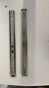 lot 18238 image: Pair of Ball Bearing Drawer Slides Full Extension 20  - Retail $0