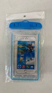lot 18284 image: Waterproof Phone Case Blue with Arm Strap - Retail $0