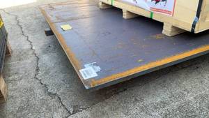 lot 68007 image: 5ft 10ft(0.75 in Thick) Steel Plate (GE-CA51I796)