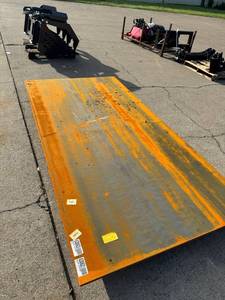 lot 70012 image: 5 ft x 10 ft steel plate  (GEN-CA-5F10INTH-51004)