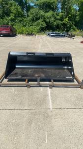lot 70041 image: Skid Steer Bucket (CK-BT67)