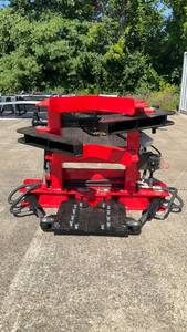 lot 70042 image: MINI Skid Steer Tree Shear (CK-MTS43)