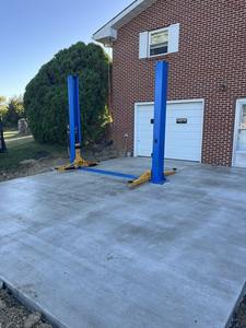 lot 72032 image: 10,000 LBS Two-Post Car Lift - Single Set  TPL-BLUE