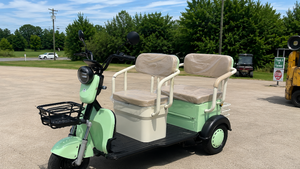 lot 72038 image: High-End Mini Golf Cart (MGC40-GREEN)
