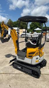 lot 77001 image: Yanmar Diesel Engine Mini Excavator with Yanmar   SDLE20