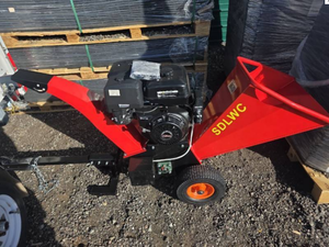lot 77045 image: Wood Chipper Gas Powered SDLWC