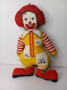 lot 14 image: McDonalds Ronald McDonald Plush Doll Figure