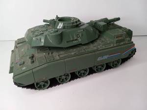 lot 20 image: Hasbro G.I. Joe M48 Armored Personnel Carrier Tank Vehicle