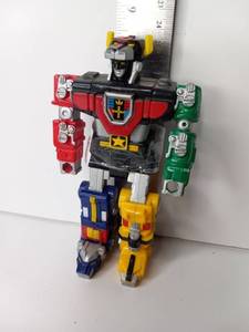 lot 27 image: Mighty Morphin Power Rangers Megazord Action Figure Toy