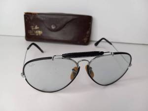 lot 41 image: Ray-Ban Aviator Eyeglasses with Brown Leather Case