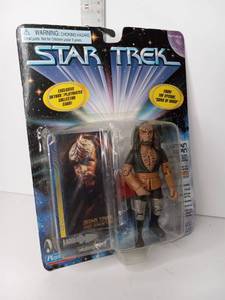 lot 77 image: Playmates Star Trek Deep Space Nine Worf Action Figure with Skybox Card