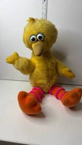 lot 115 image: Playskool Big Bird Plush Toy C-015B