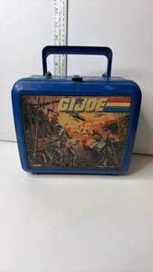 lot 127 image: G.I. Joe A Real American Hero Lunch Box with Character Cards