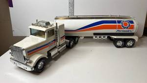 lot 138 image: Permafex Tanker Truck Diecast Model Set with Tractor Trailer
