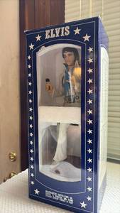 lot 1016 image: Elvis Figurine McCormick Distilling Co. First of a Series Decanters Music Box