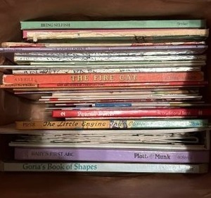 lot 3015 image: Vintage Childrens Books Bundle