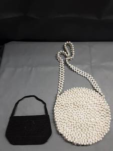lot 3039 image: Vintage Purses