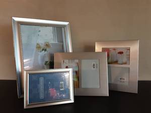 lot 2003 image: NEW Picture Frames