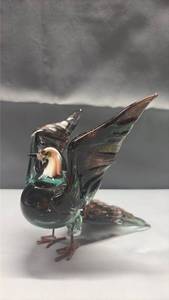 lot 2004 image: Murano Glass Bird Figurine with Wings Raised
