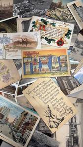 lot 4040 image: Lot of Vintage Postcards Assorted Designs