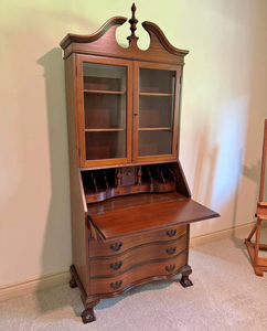 lot 901 image: Antique drop front secretary desk69 x 32 x 16-28 in