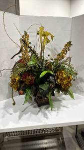 lot 1001 image: Faux floral arrangement 33 in tall in bowl vase 8 in tall
