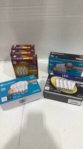 lot 1056 image: Lightbulbs
