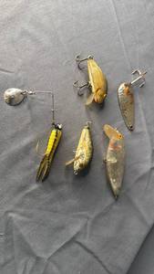 lot 185 image: Vintage Fishing Lures