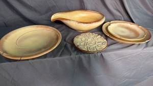 lot 189 image: Frankoma Desert Gold -5 pieces