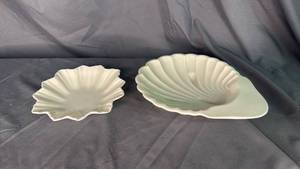 lot 199 image: Lenox Bowls -Shell and Flower