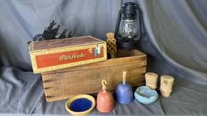 lot 253 image: Rustic Box and misc Vintage Decor