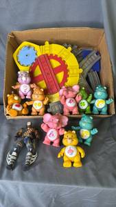 lot 255 image: Carebears and more Toys