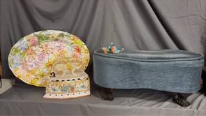 lot 278 image: Decorative Porcelain Iron with Lid, Two Bird Figurines, blue foot rest and plastic platter