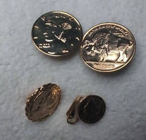 lot 526 image: US Coins & Coin Jewelry Lot Mercury Dime Buffalo Nickel Cufflinks