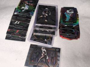 lot 709 image: Football Trading Cards Lot NFL Players Including Gardner Minshew, Dj Clark -16 ct