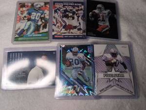 lot 712 image: Barry Sanders Football Trading Cards Lot 6 Cards
