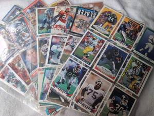 lot 718 image: Sports Cards NFL Football Lot Topps Fleer Pro Set Upper Deck- 7 Sheets